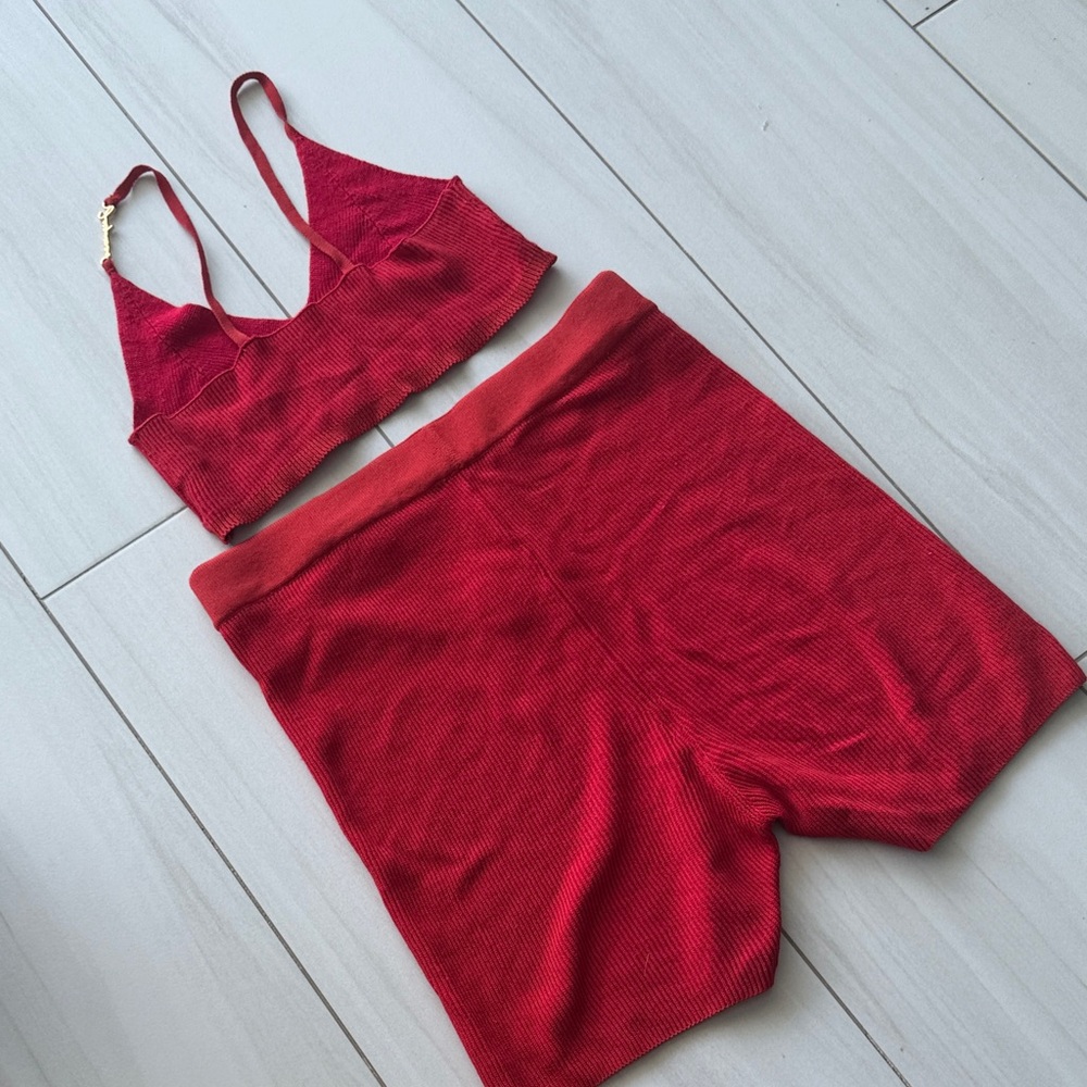Jacquemus Red Knit Set - Ribbed, High-Waist - Picture 6 of 6